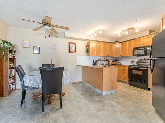 3rd image of 217-260 Duston St #217