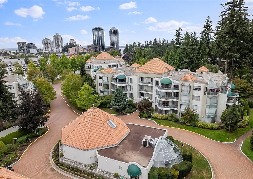 1st image of 1725 Martin Dr #201