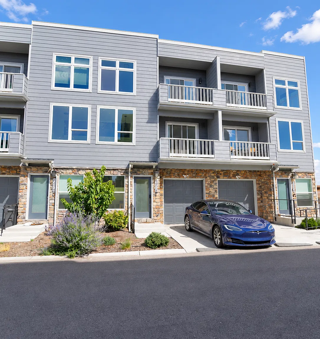 3 bed, 3.5 bath, 2354 sqft, $3,150 — Photo 1