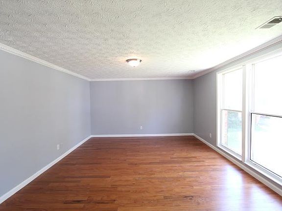 5th image of 2441 Empire Forest Dr