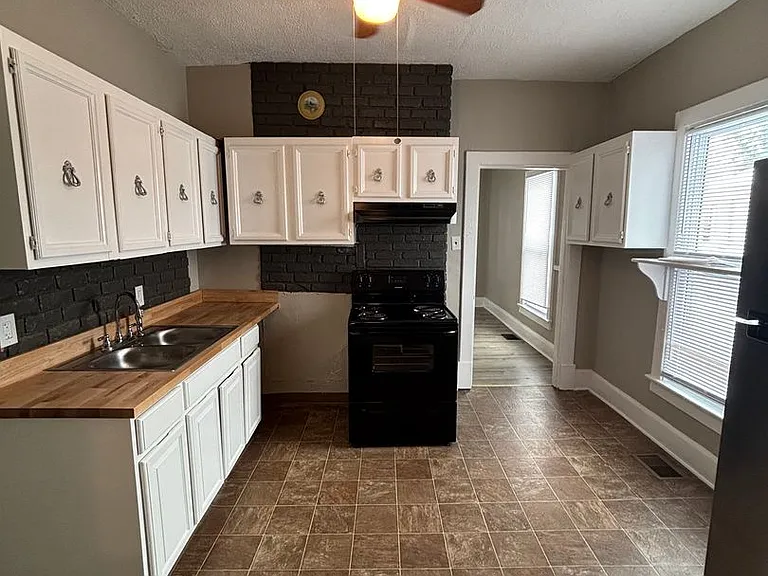 122 Fairlawn Ave — Photo 13