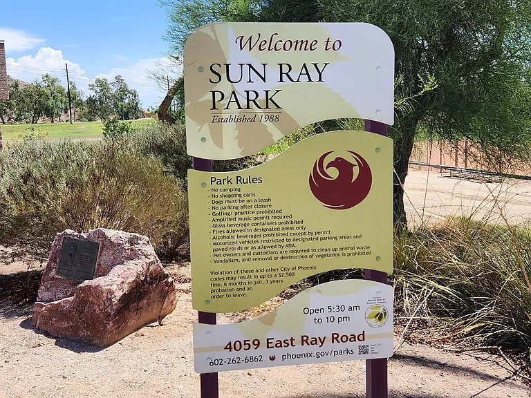 Sun Ray Park a Short Walk Away