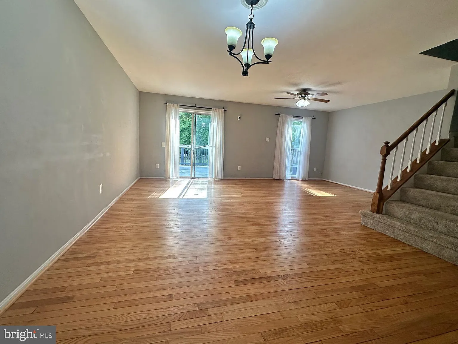 3 bed, 3.5 bath, 2088 sqft, $3,000 — Photo 3