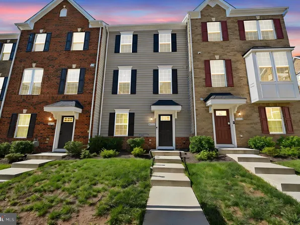 42532 Tiber Falls Sq, Sterling, VA 20166