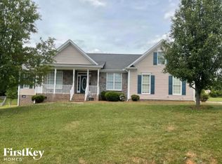 5085 Rambling Meadows Dr, Reidsville, NC 27320