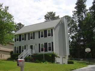 2700 Trotters Pointe Dr, Snellville, GA 30039
