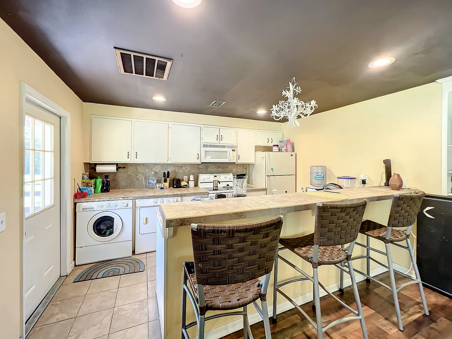 1 bed, 800 sqft, $1,500 — Photo 1