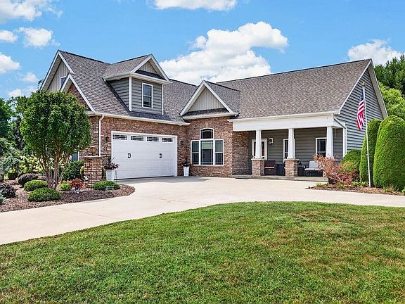 2nd image of 19 Ashlar Ct