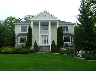 121 Stonewall Cir, West Harrison, NY 10604