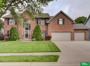 5904 S 174th St, Omaha, NE 68135