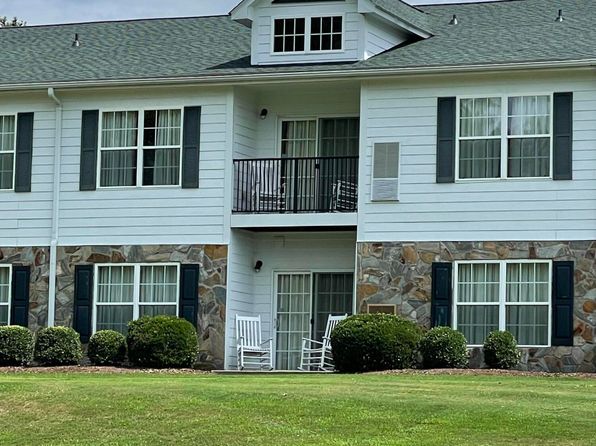 490 Little River Farm Boulevard #203 A, Carthage, NC 28327