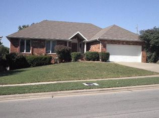 910 E National Place Blvd, Springfield, MO 65810