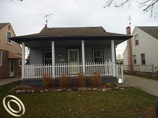 1st image of 17260 Palmer St