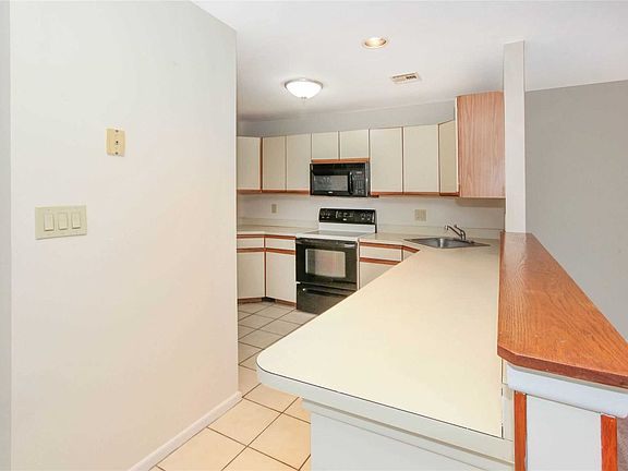 5th image of 100 Daly Blvd APT 2507