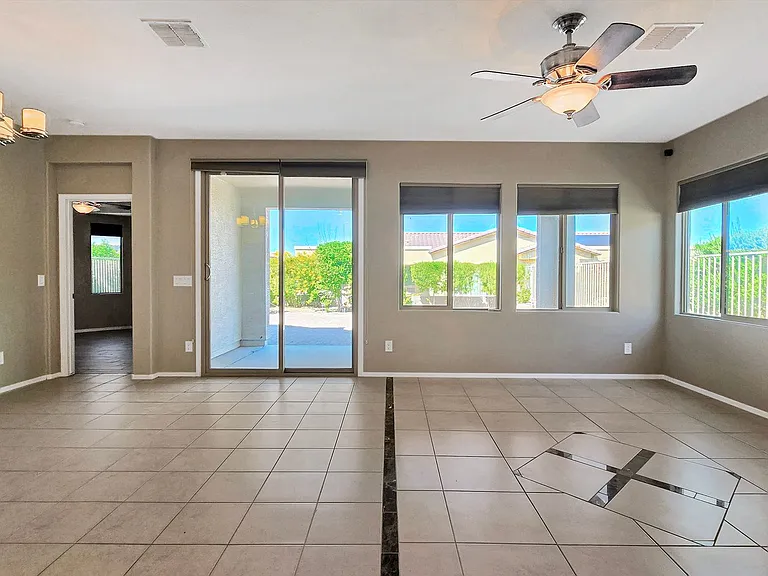 17520 W Fairview St — Photo 13