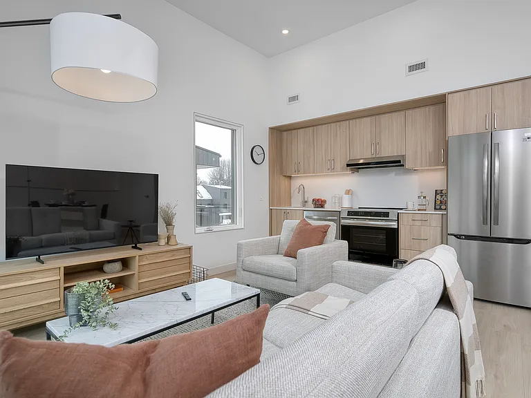 308 Parkside Dr — Photo 6