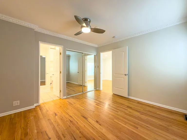 10428 Riverside Dr — Photo 7