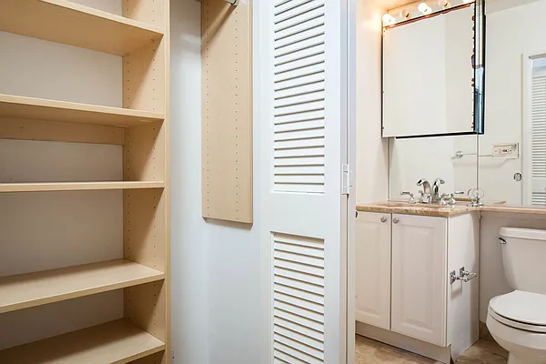 Rented by Nooklyn NYC LLC | media 8