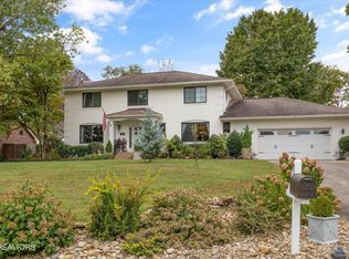 325 Asbury Dr, Maryville, TN 37804