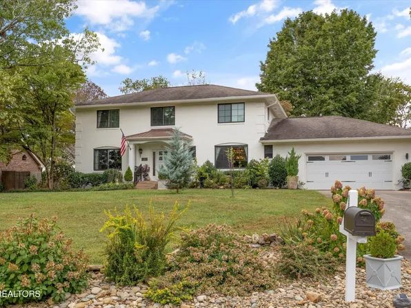 325 Asbury Dr, Maryville, TN 37804