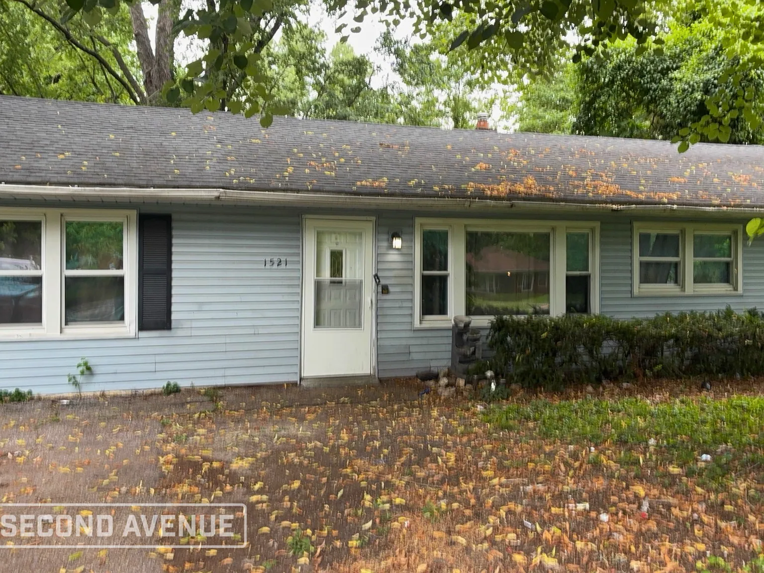 4 bed, 1.0 bath, 1368 sqft, $1,695 — Photo 1