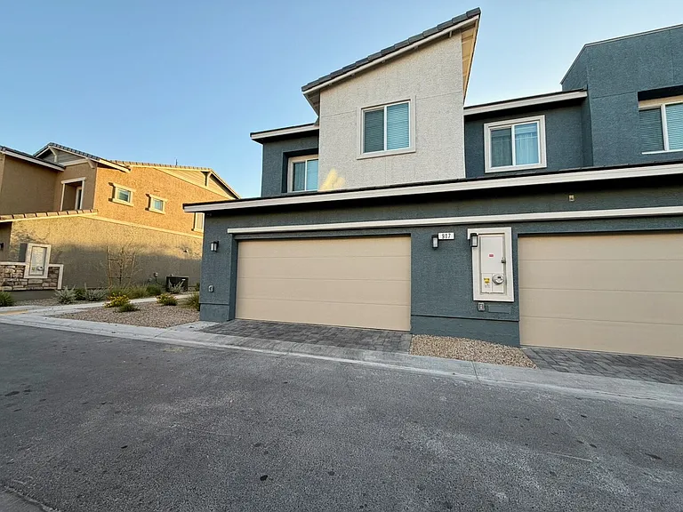 917 Violet Heron St — Photo 48