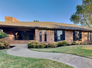 1208 River Oaks Dr, Flower Mound, TX 75028