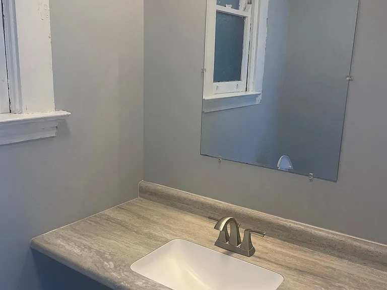 331 W McMillan St — Photo 15