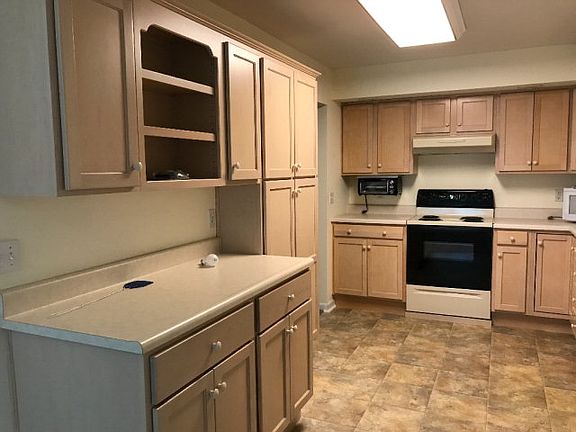 4th image of 3120 Brookstone Dr