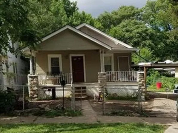 3718 Roberts St, Kansas City, MO 64124