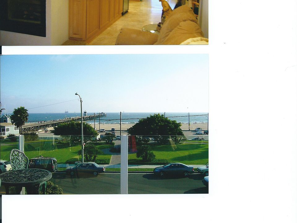 Livingroom/view from balcony