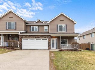 1633 Burr Dr, North Liberty, IA 52317