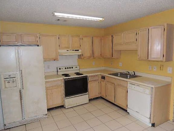2nd image of 618 Gap Creek Dr Unit 3