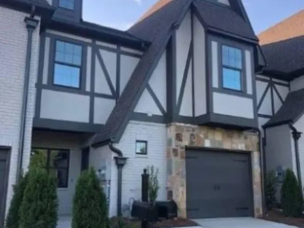 4215 Lennox Dr, Vestavia Hills, AL 35216