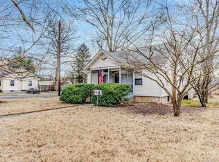 402 Runyon Ave, Middlesex, NJ 08846