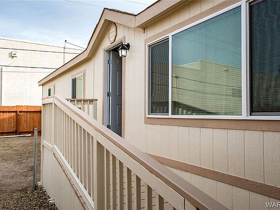 2nd image of 1825 Coral Isle Dr