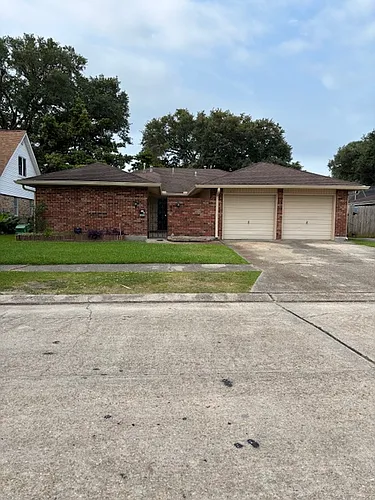 1832 Harvard Ave Photo 1