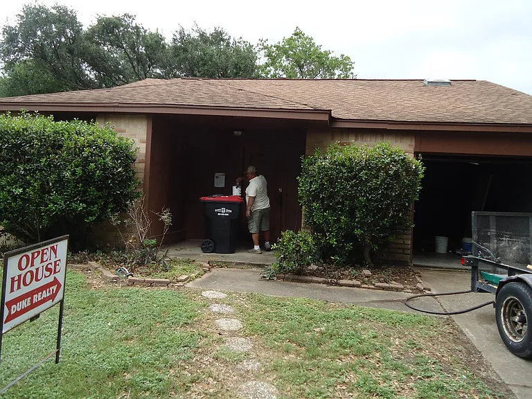 7610 Lemma Dr — Photo 34