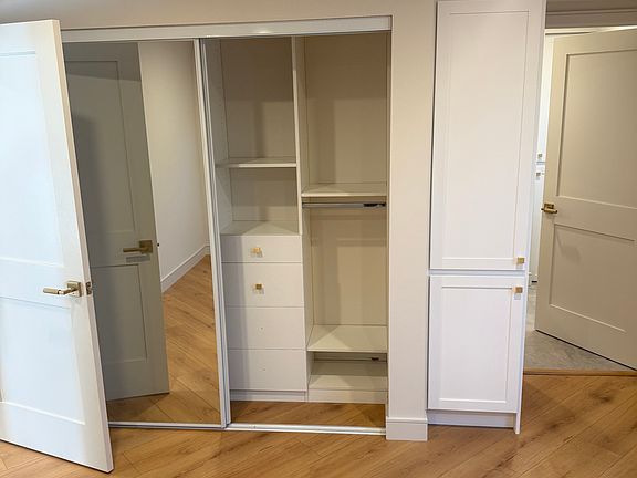 3rd image of 3523 1/2 W 59th St