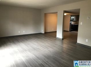 1905 Tree Top Ln, Vestavia Hills, AL 35216