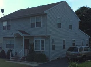 14 Hull Dr, Edison, NJ