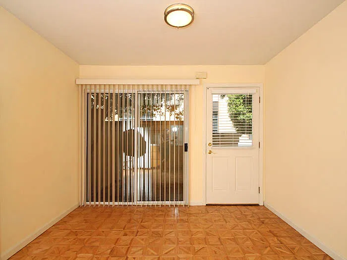 533 Bryant Street — Photo 2