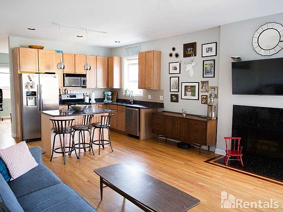 4th image of 1826 W Norwood St APT G