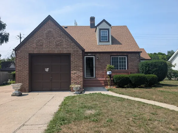 1706 Stanton St, Bay City, MI 48708