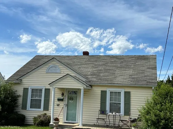 200 Rocklawn Ave, Danville, VA 24540