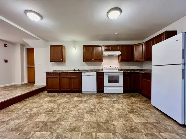 1704 Broad Street, 1704 Broad St Unit 8, Providence, RI 02905