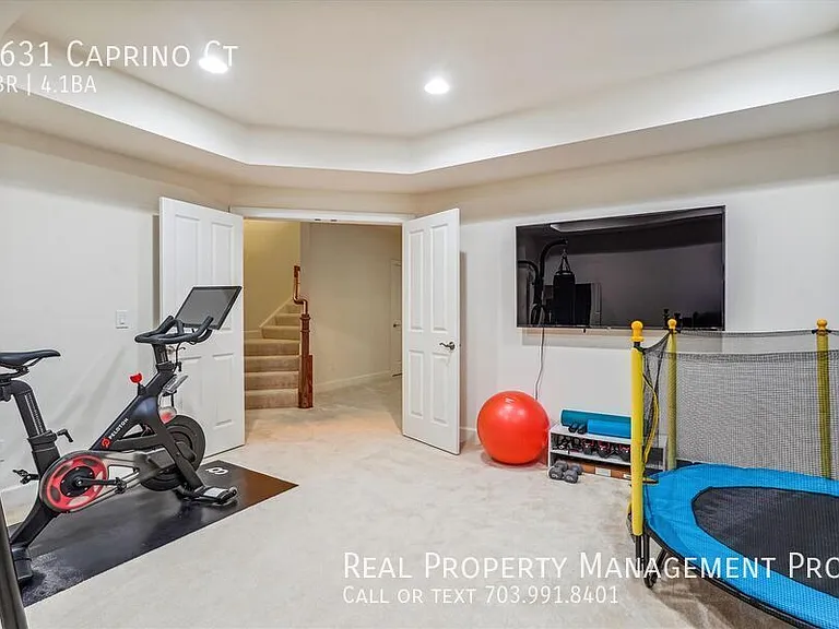 4631 Caprino Ct — Photo 37