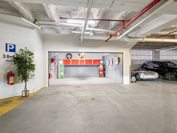 5th image of 12 Stoneholm St #67-68