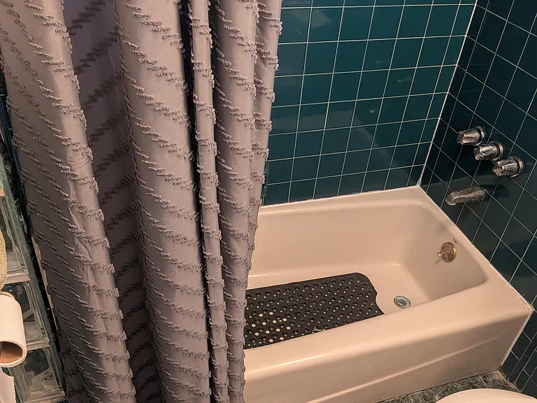 823 Maple St #2 — Photo 53