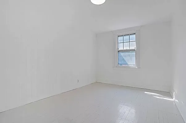 Rented by New York City Moves Team LLC | media 41